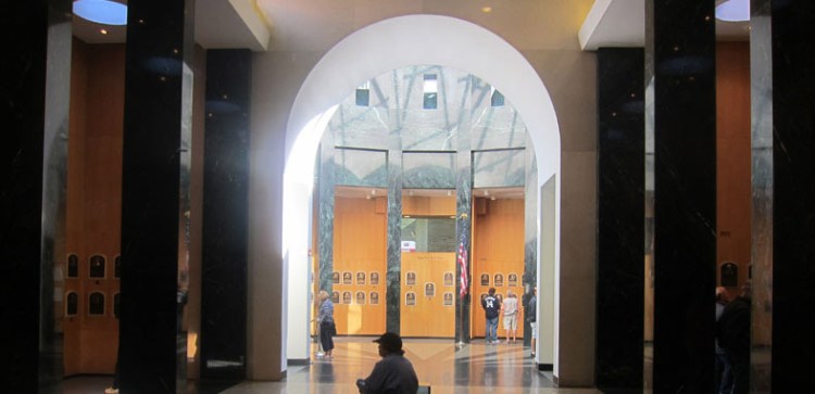 Baseball-Hall-of-Fame-plaques
