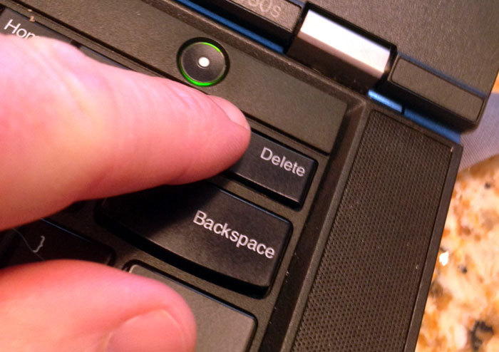 hit delete button photo credit: Kevin McKeever blogging